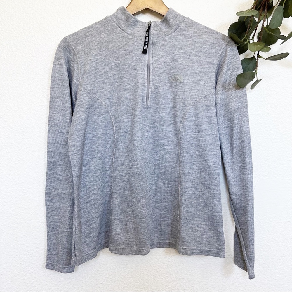 The North Face- Women’s Grey Quarter Zip Large